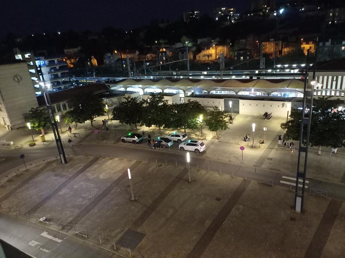 Hotel Victoire, Poitiers Gare Bagian luar foto
