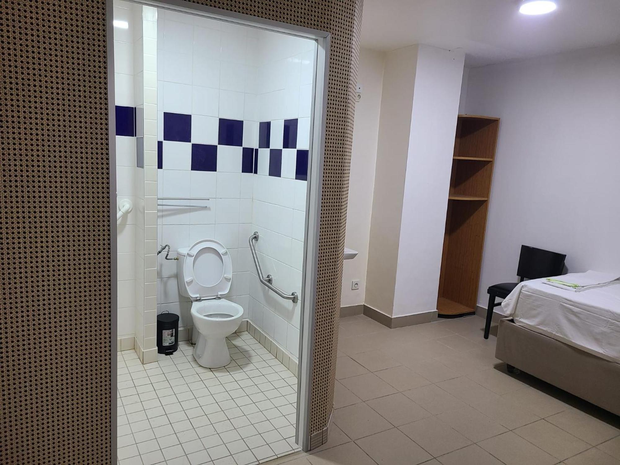 Hotel Victoire, Poitiers Gare Bagian luar foto