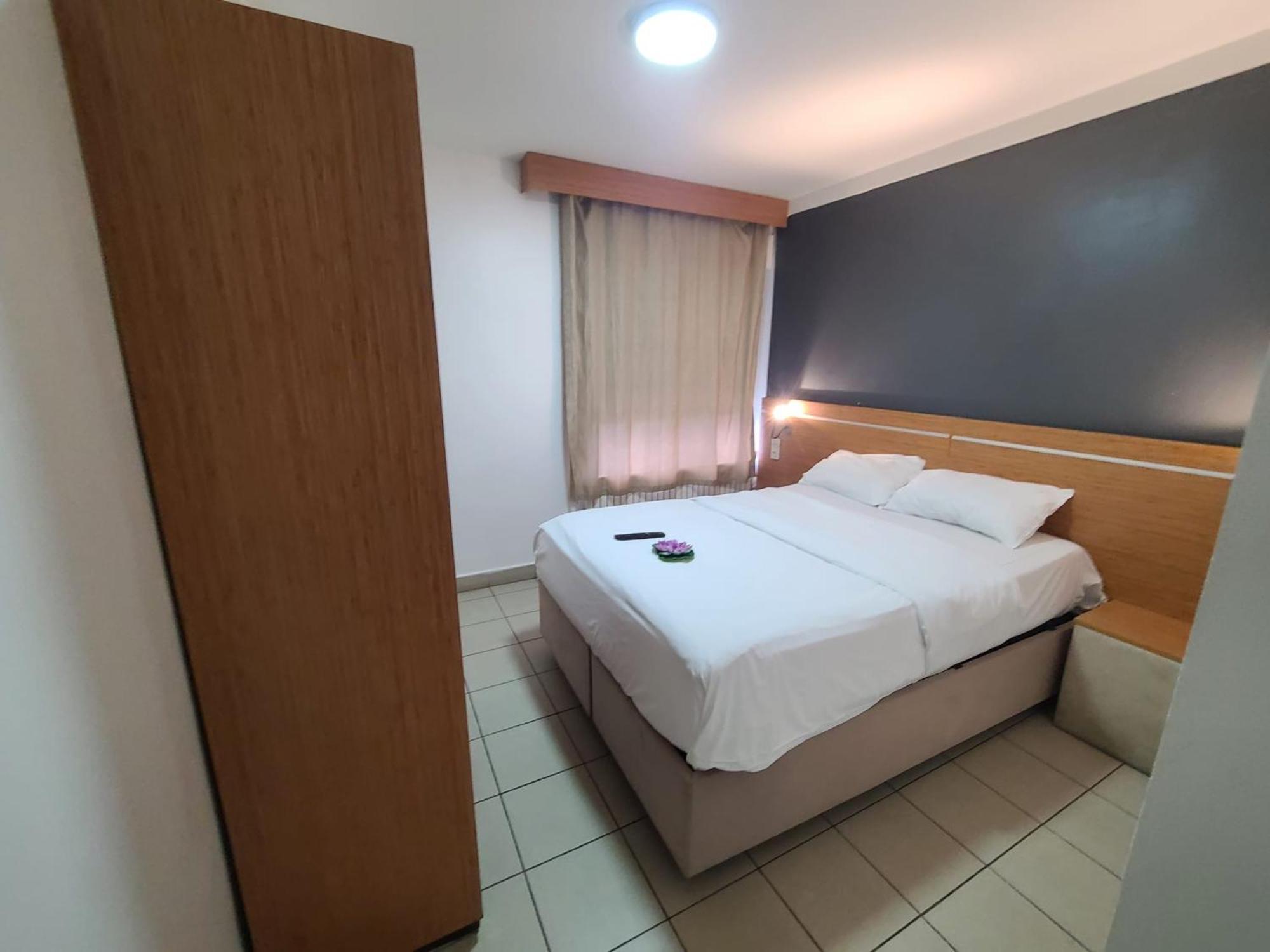 Hotel Victoire, Poitiers Gare Bagian luar foto